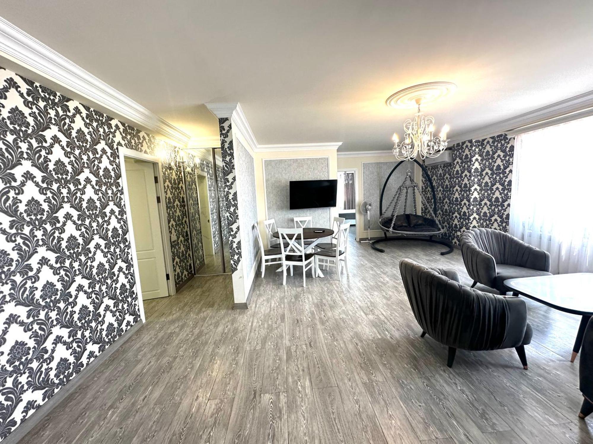 Beautiful Apartment In Yerevan) Dış mekan fotoğraf